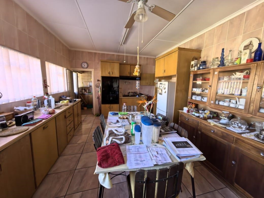 5 Bedroom Property for Sale in Hadison Park Northern Cape